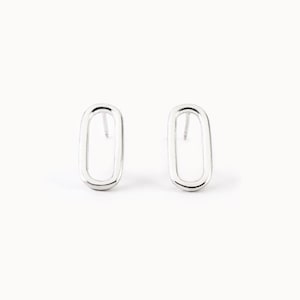 Small earrings in sterling silver, minimalist oval stud earrings
