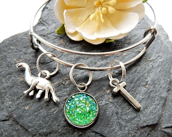 Personalised Dinosaur Bracelet - Dinosaur Charm Bracelet - Dinosaur Lover Gift - Dinosaur Jewellery - Charm Bangle