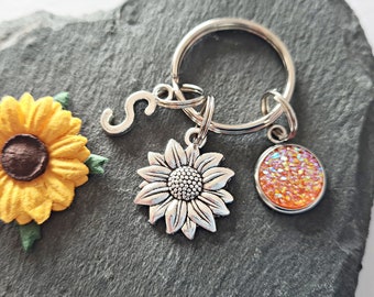 Personalised Sunflower Keychain, Positivity Gift, Sunflower Lover, Initial Keyrings, Gifts For Mum, Gardening Grandmother,