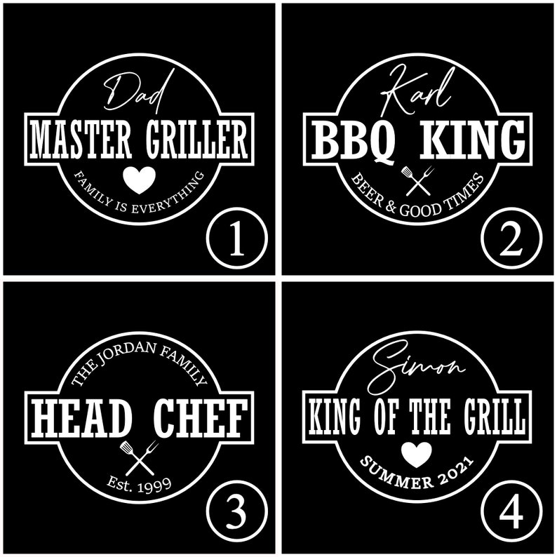 Pu&ograve; includere: Quattro disegni in bianco e nero con testo per gli appassionati di grigliate. I disegni includono frasi come "Master Griller", "BBQ King", "Head Chef" e "King of the Grill". Ogni disegno presenta un layout circolare con elementi decorativi.