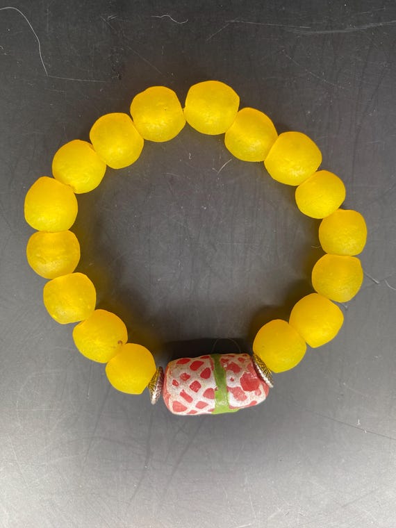 BY42S: Bright Yellow Sea Glass Bracelet