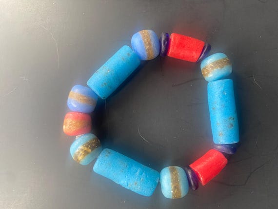 BB80S: Turquoise Krobo Bracelet