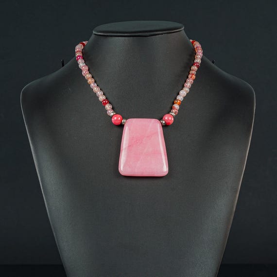 Imogene: Pink Agate Necklace
