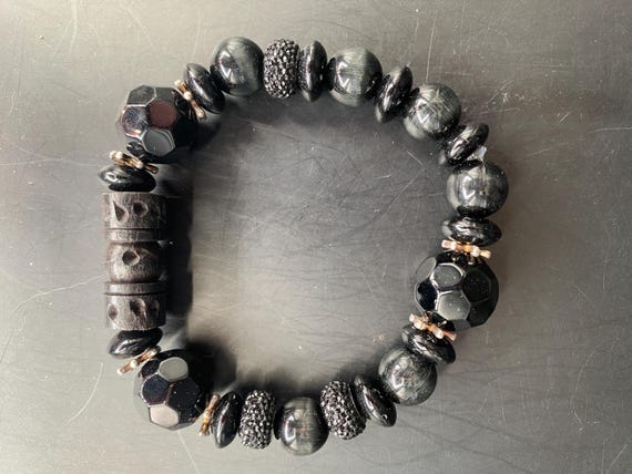 BBLK28S: Black Bracelet