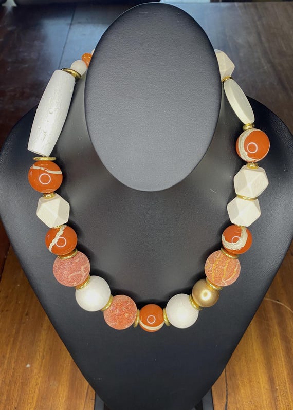 Sponge Corl: Coral and Cream Necklace