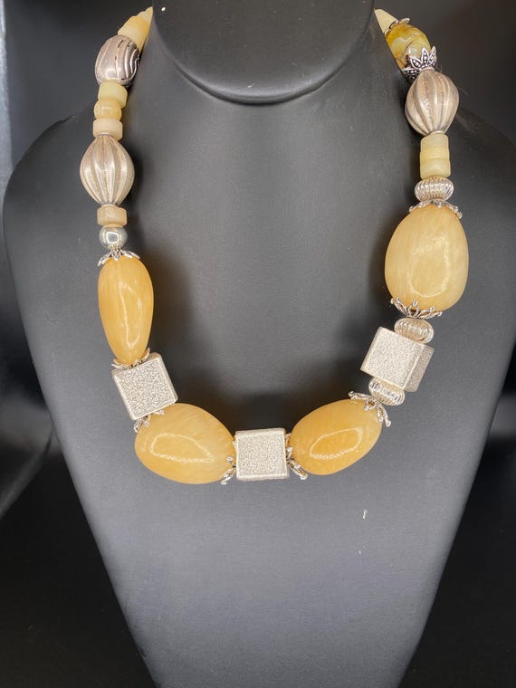 YELLOW LARGE OVALS: Yellow Jade Statement Necklace