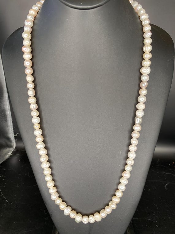 White 10mm Pearls: White Pearl Necklace