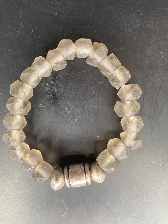 BGY28S: Grey Sea Glass Bracelet