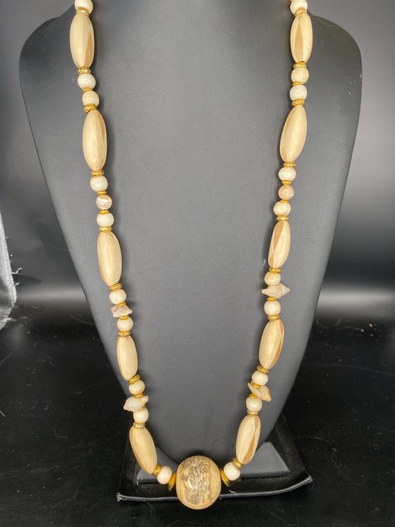 Cream Seed & Seashell: Cream African Seed Necklace