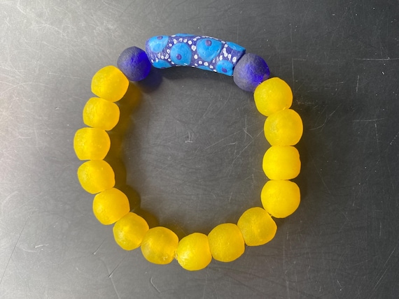 BY44S: Bright Yellow Bracelet