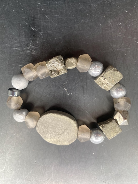 BGY29S: Rough Grey Agate Bracelet