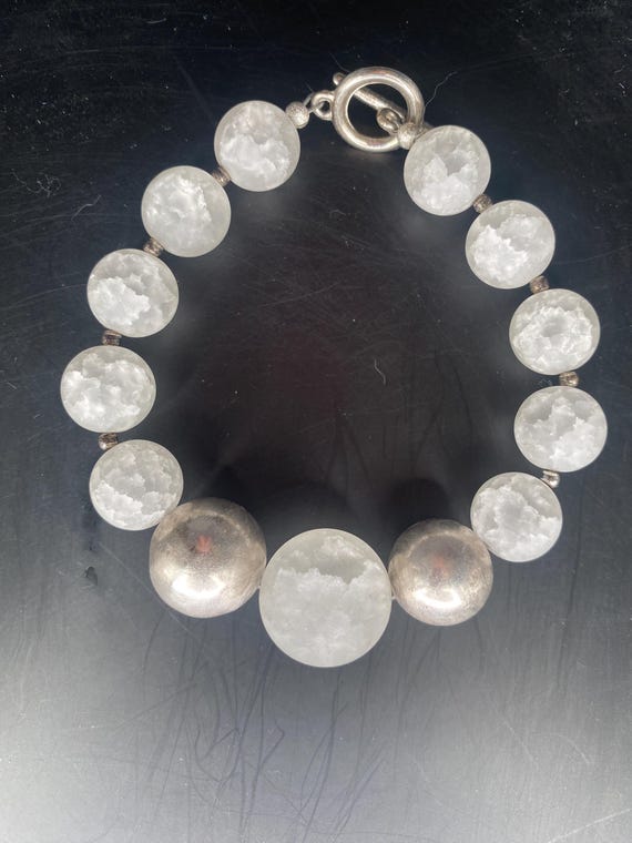 BW33: Snowy Quartz Bracelet