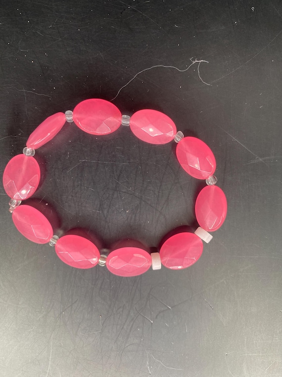 BP47S: Bright Pink Jade Bracelet