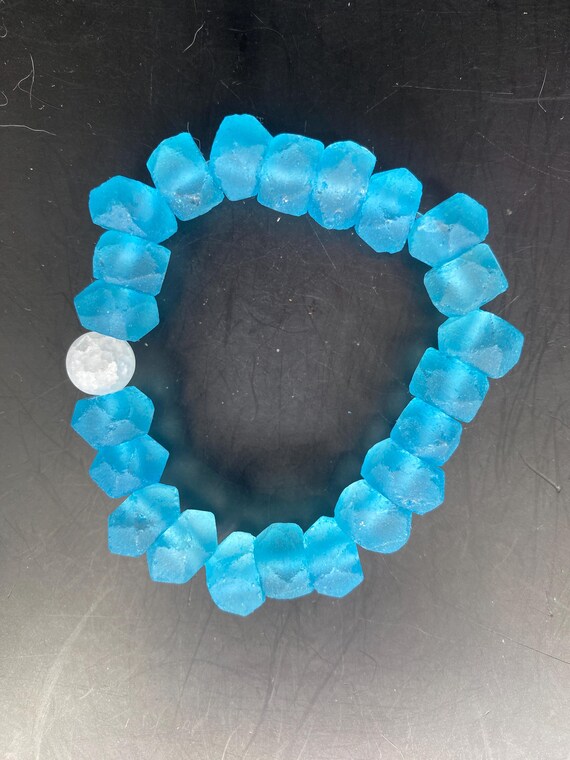 BT38S: Turquoise Sea Glass Bracelet
