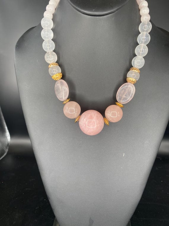 Isabelle: Rose Quartz Necklace