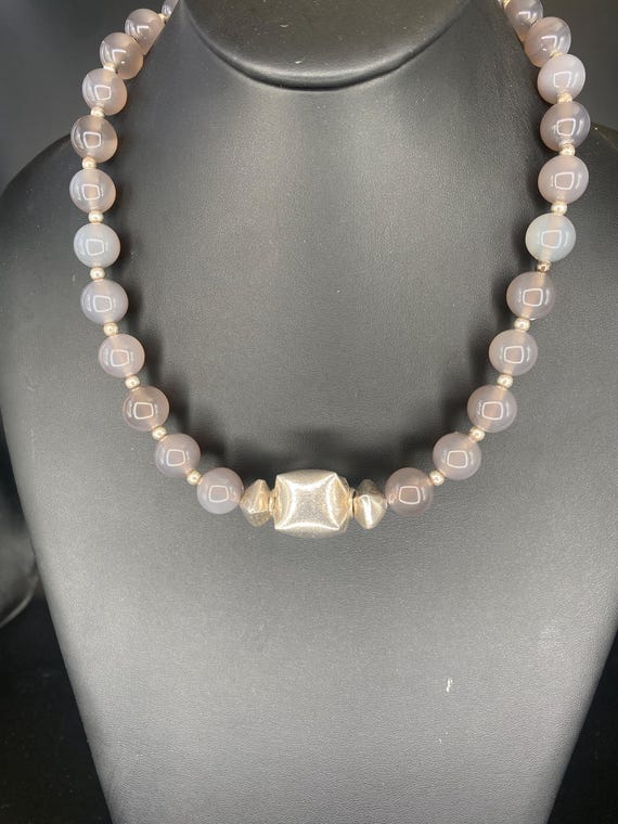 Taupe Moonstone: Taupe Moonstone Choker