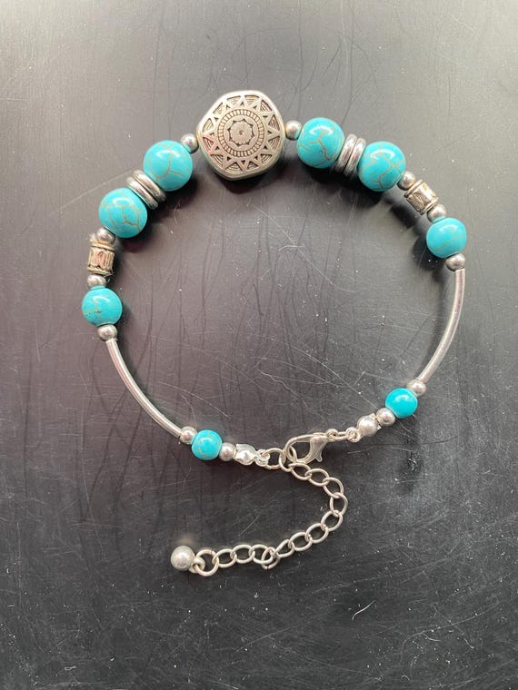 BT26: Turquoise Silver Bracelet
