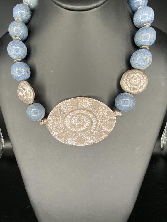 Blue/Grey Agate: Italian Vintage Silver and Agate Necklace