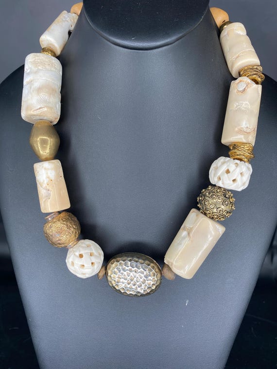 Tong II: Cream Bamboo Statement Necklace