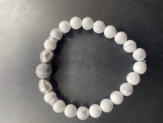 BW37S: White/Grey Bracelet