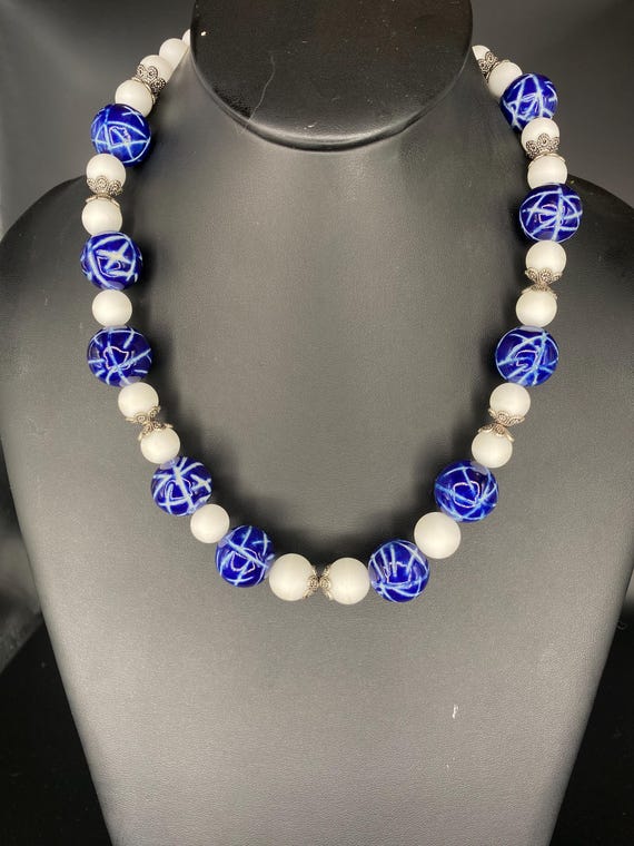 White and Navy Ceramic: Marble & Ceramic  Necklace