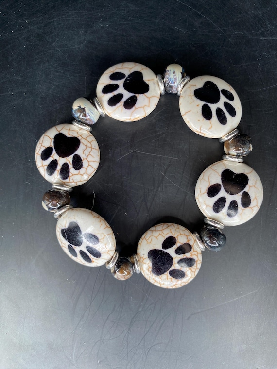 BW29S: Doggie Paw Print Bracelet