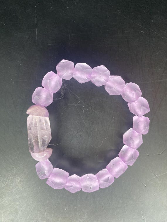 BPU10S: Lavender Sea Glass Bracelet