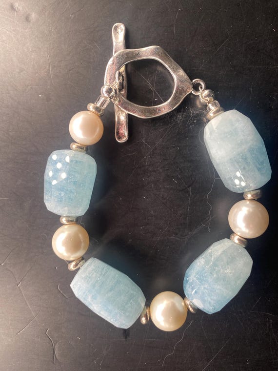 BBL2: Aqumarine & Pearl Bracelet