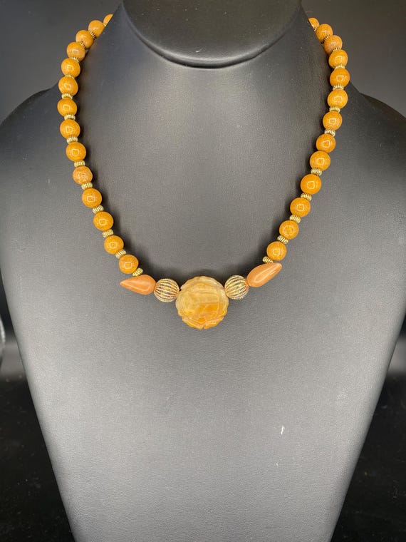 Mustard Choker: Mustard Agate Necklace