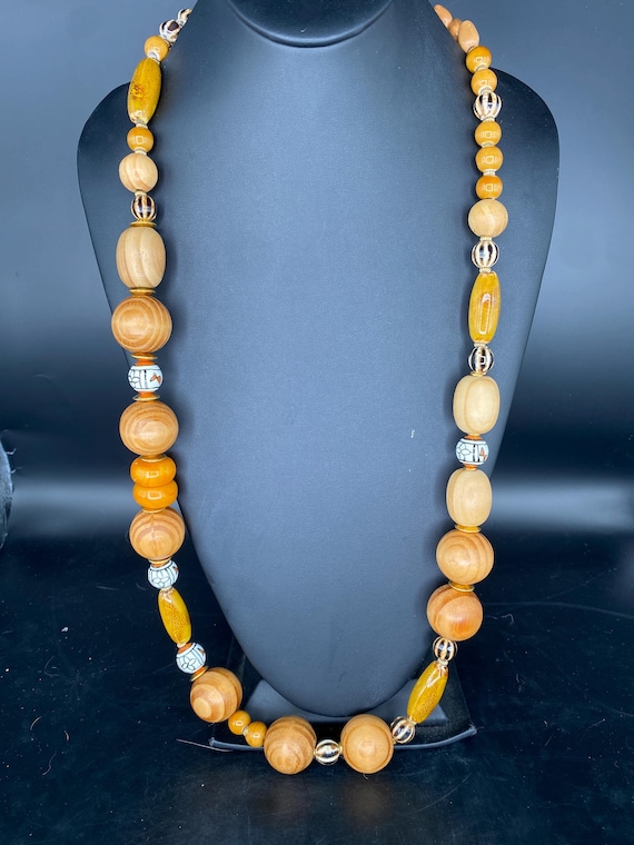 Blonde: Wood & Ceramic Necklace