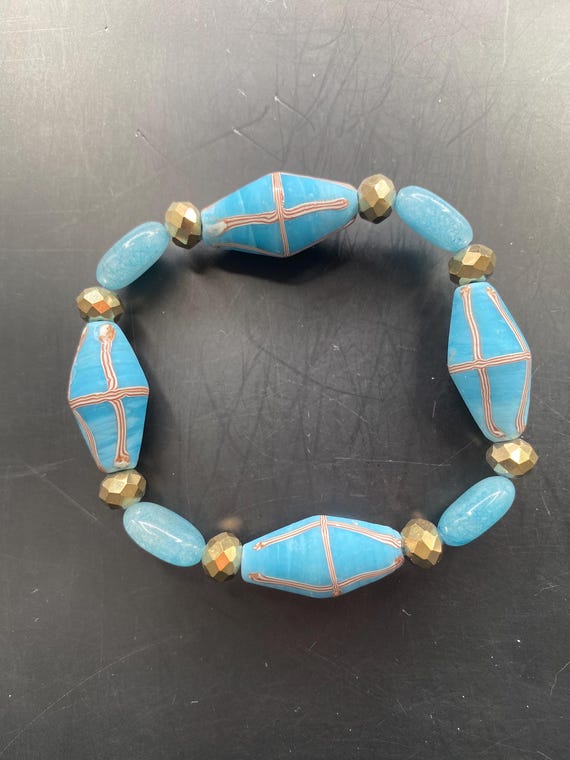BT33S: Turquoise Ceramic Bracelet