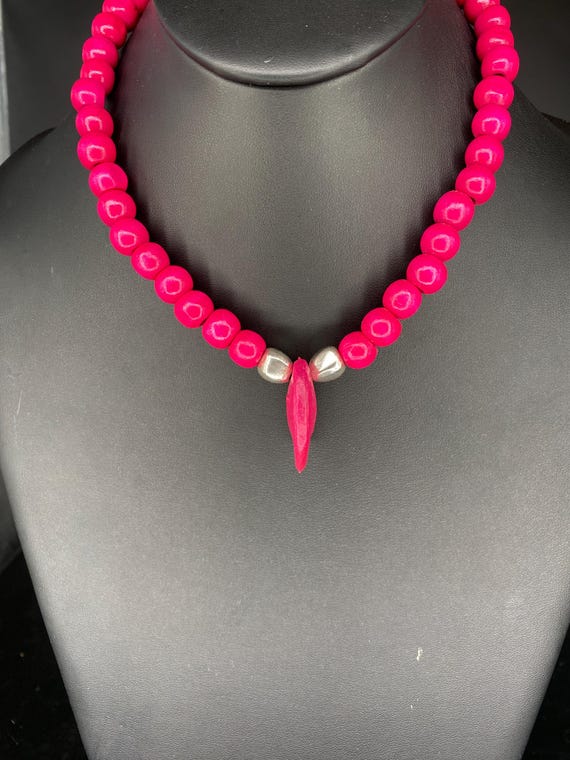 African Fuschia Seed: Fuschia Necklace