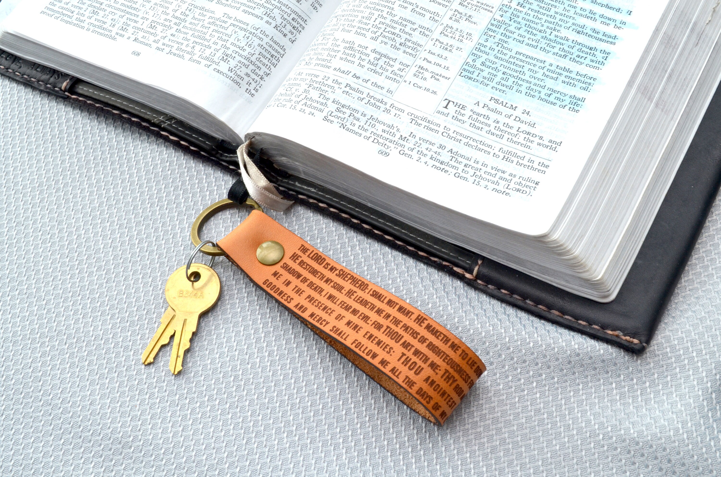 Psalms 23 Keychain Christian Gift Engraved Leather Keychain Etsy