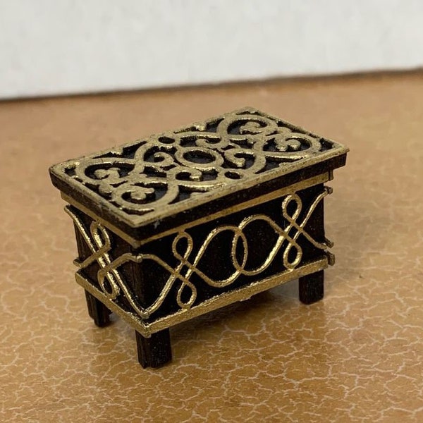 Miniature Jewelry Box in 1:12 Scale