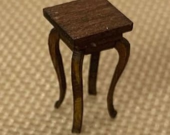 Miniature Quarter-scale (1:48) Occasional Victorian Table Kit