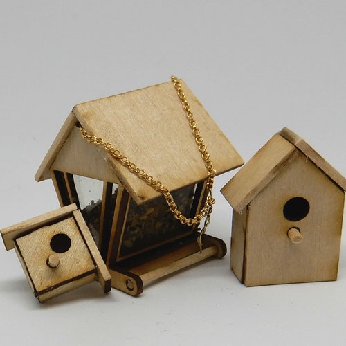 Birdhouse Unfinished Wood Craft USA Decorative 6" x 3 1/2" x 3 1/4" deep 