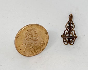 1:48 Scale Corner Filigree Shelf