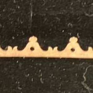 Quarter-scale Dollhouse Gingerbread Trim E