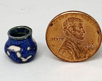 Miniature OOAK Hand-thrown Pot (51)
