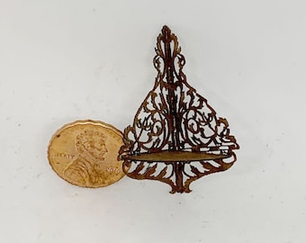 1:12 scale Corner Filigree Shelf