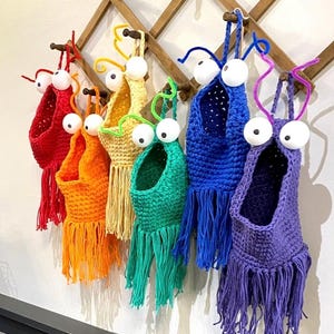 Martian plant hanger, plant basket, door knob basket, hanging basket, crochet basket, crochet martian, monster plant hanger, alien