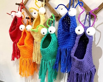 Crochet Martian Plant Hanger: Alien Monster Basket