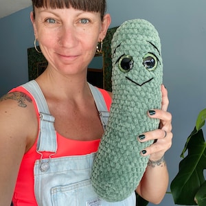 Jumbo emotional support pickle, stuffed pickle, dill pickle toy, squishy pickle, cucumber, positive dill, crochet pickle