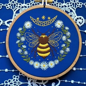 Project Bag for Cross Stitch, Embroidery, Needlework - Cross Stitch Project  Bag - Honey Bee Collection