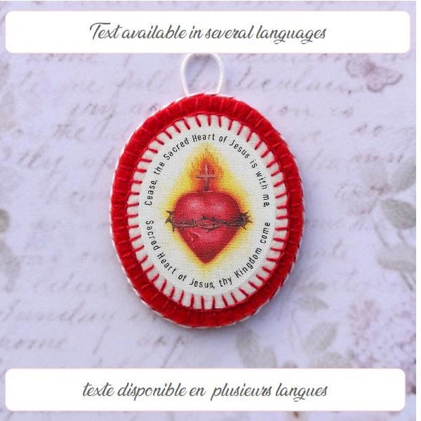 Hand embroidered medallion "Sacred Heart of Jesus" - Christian pendant - religious ex voto