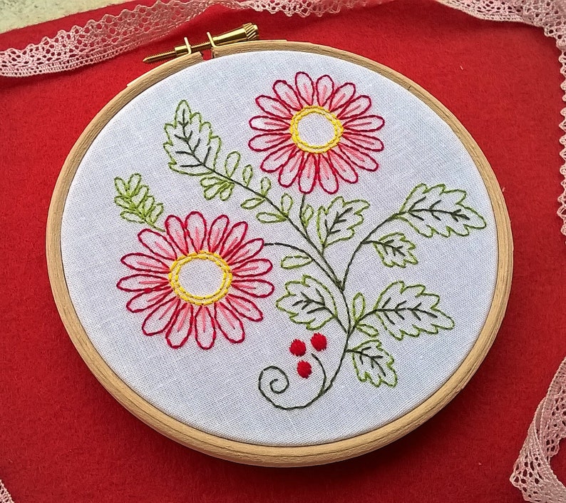 beginner stitching kit Hand Embroidery kit with floral design