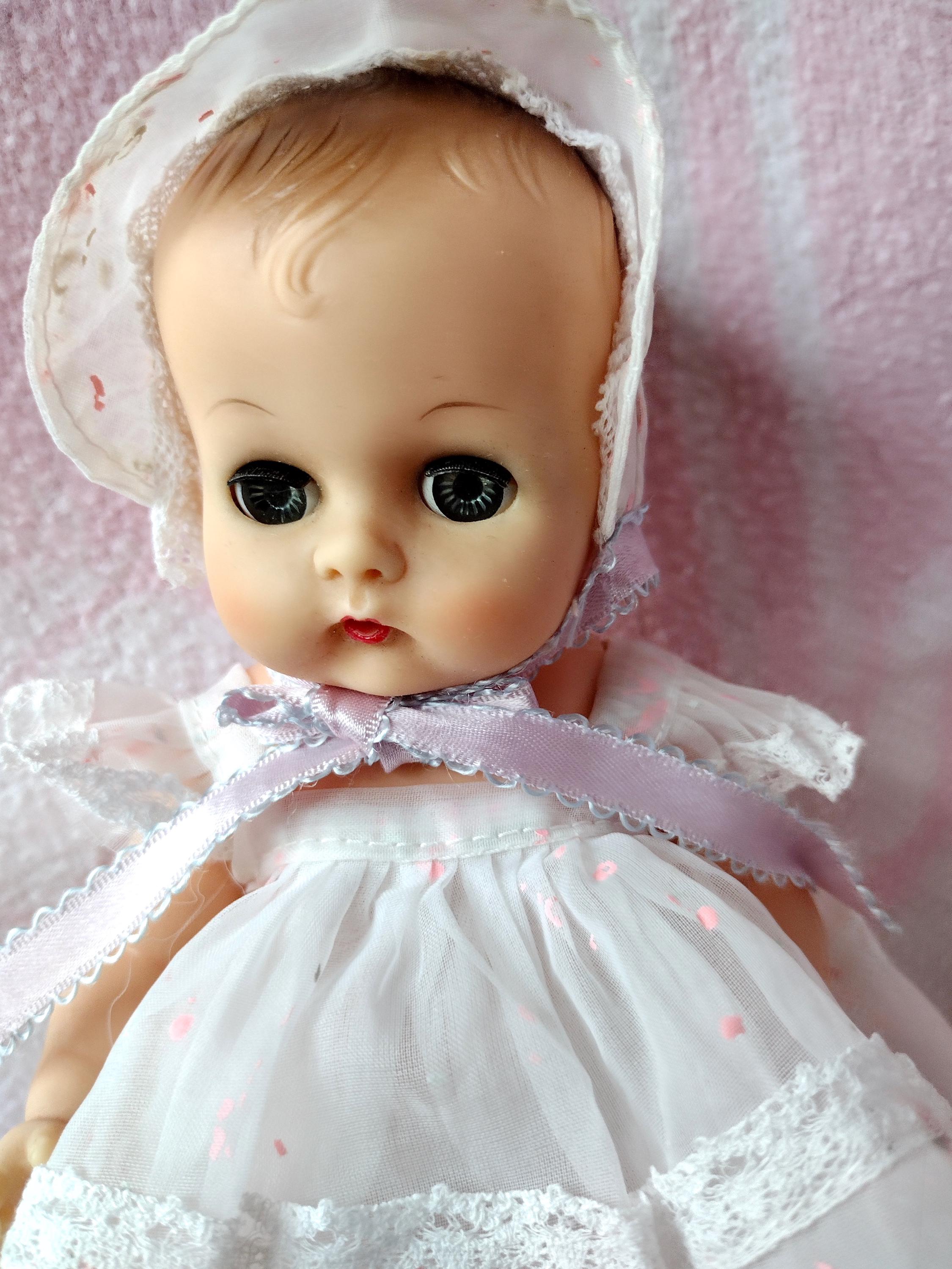 RARE 1964 Vogue Dolls Inc Dream Baby Cloth Body Blue Sleepy