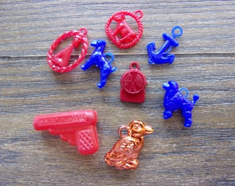 Vintage Mixed Crackerjack/Gumball Charms/Trinkets