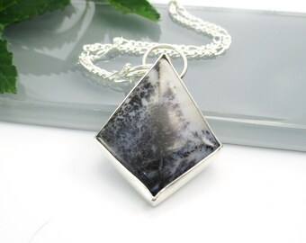 Agate Gemstone Pendant Necklace with 18 inch Sterling Silver Chain