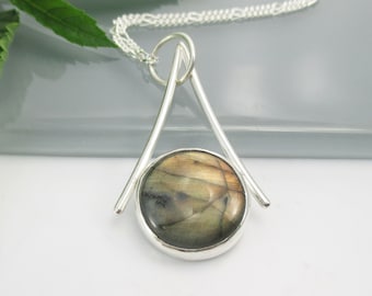 Labradorite Gemstone Pendant Necklace with 18 inch Sterling Silver Chain